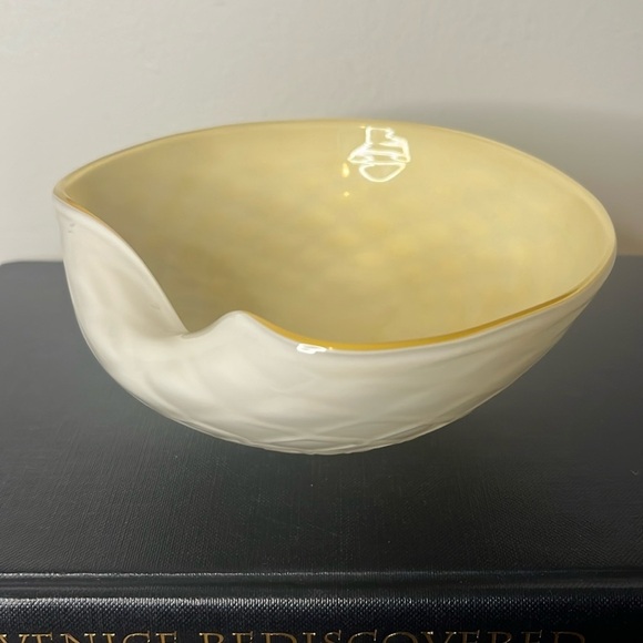 Murano Other - Murano Italy Yellow and White Quilted Bottom Vintage Art Glass Ashtray Bowl